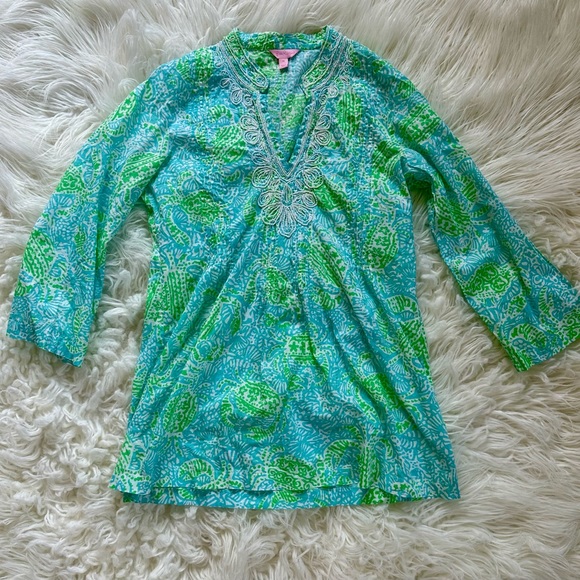Lilly Pulitzer Tops - Lilly Pulitzer Sarasota Get Crackin Tunic Medium